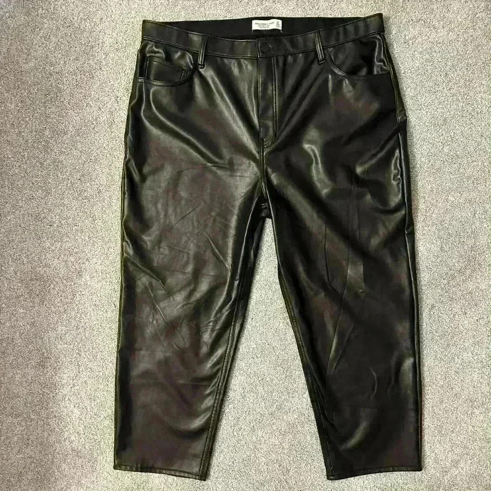 NWOT Abercrombie & Fitch Ankle Straight High Rise Faux Leather Pant Sz‎ 35/20S